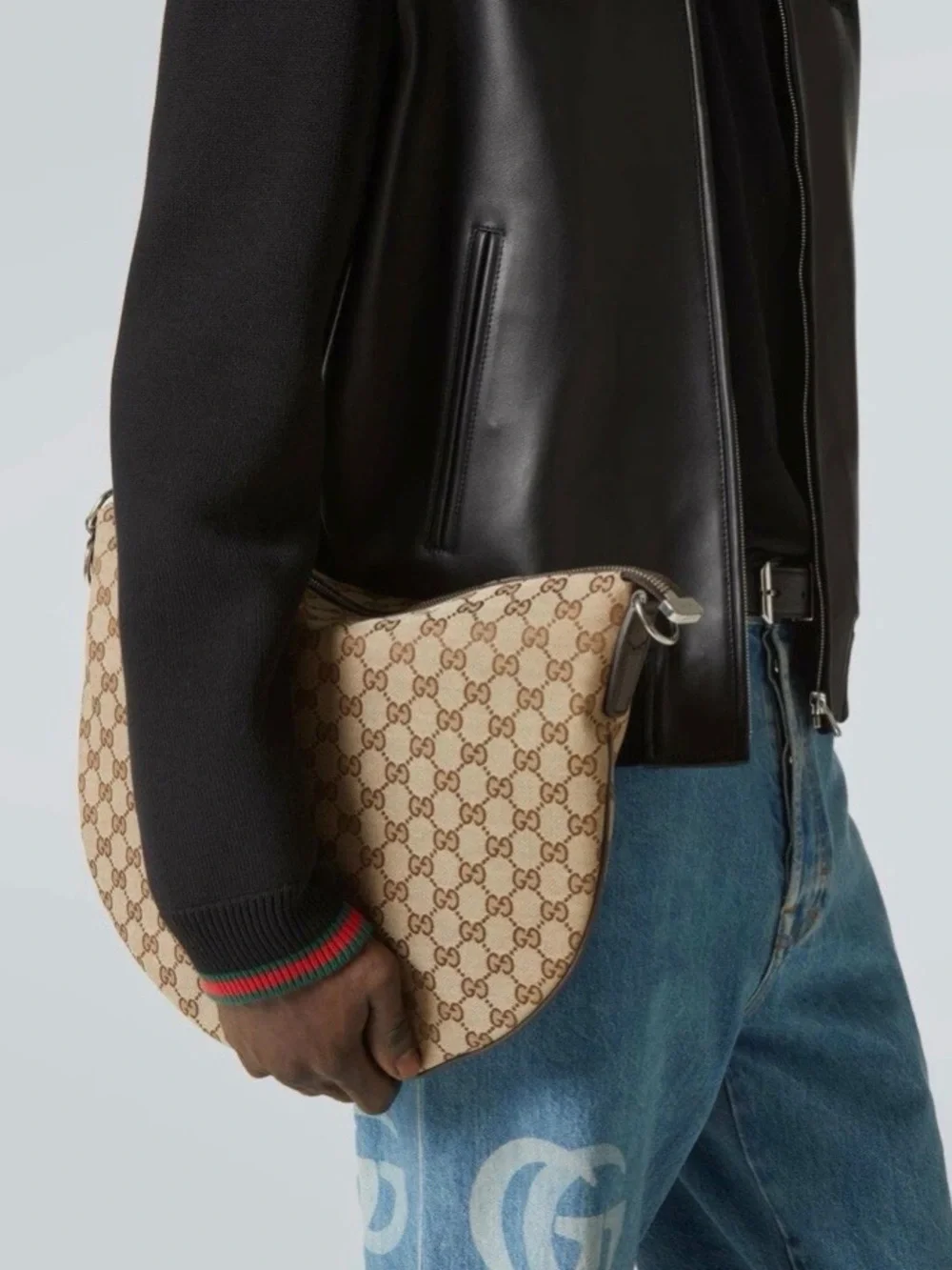 Gucci B Medium Shoulder Bag 817420 | Cruise 2025 Collection | Box, Dust Bag - Picture 2 of 15